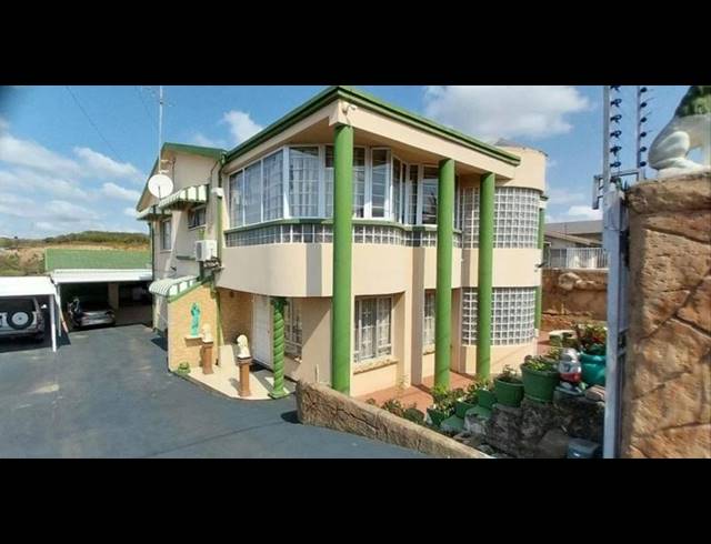 5 BEDROOM HOUSE FOR SALE IN BURLINGTON HEIGHTS